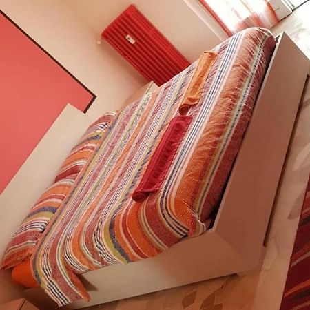 Helloguesthouse Olgiate Comasco Eksteriør bilde